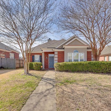 Home With Fenced Yard About 12 Mi To Dtwn Montgomery Extérieur photo